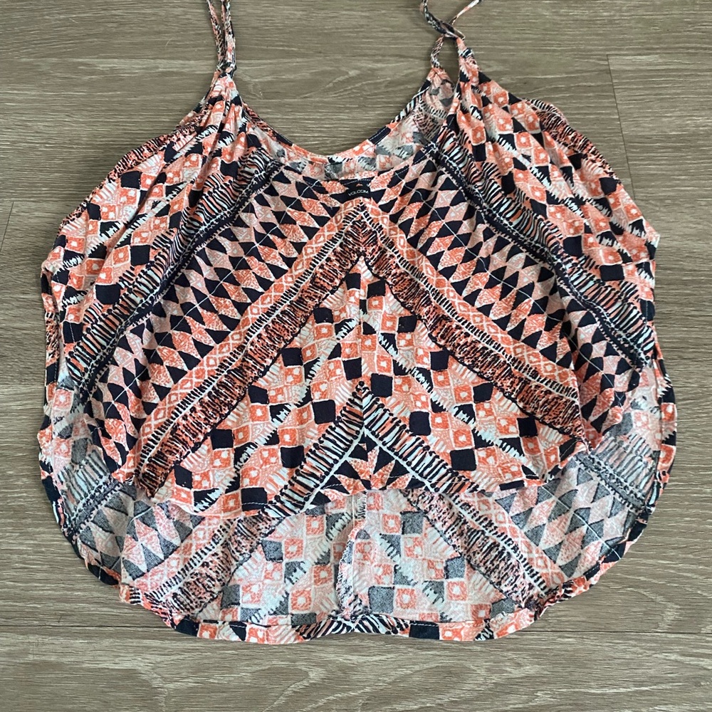 Valcolm crop tank top! Smoke free home. Light and flowy with adjustable straps.